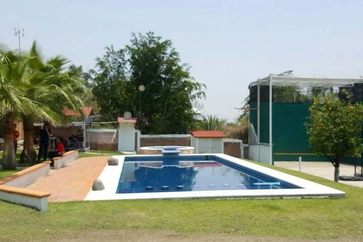 Pool 10 of 17