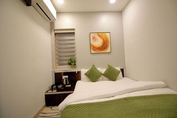 Room 12 of 45