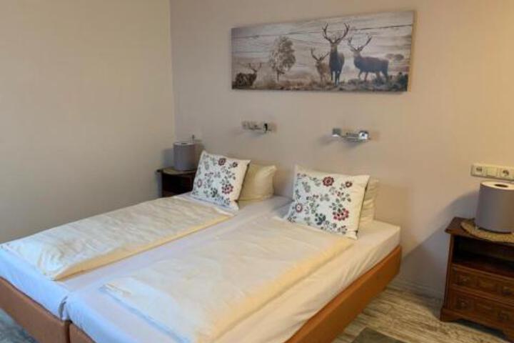 Room 10 of 11