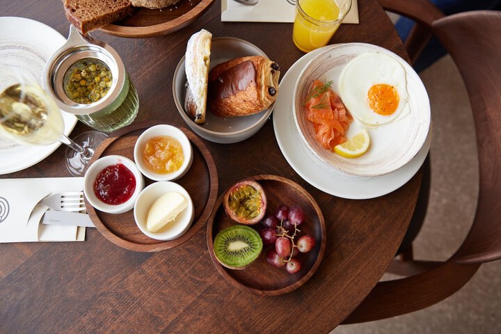 Breakfast/Coffee Service 60 of 62