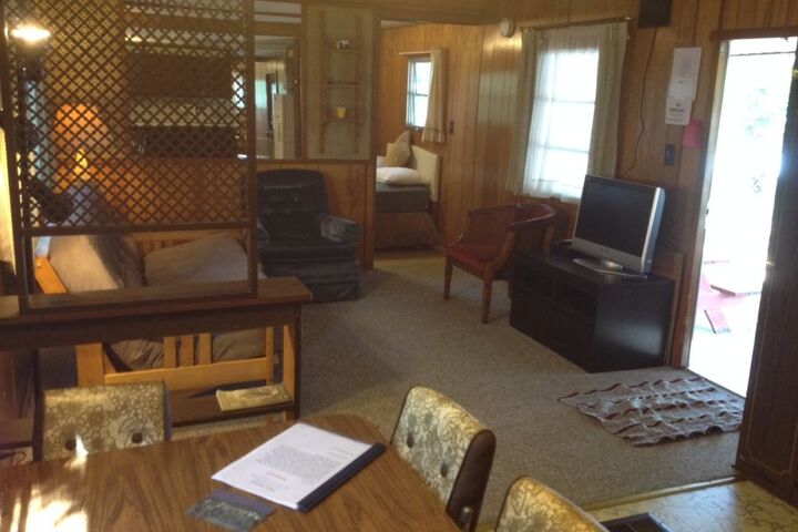 Room 75 of 199