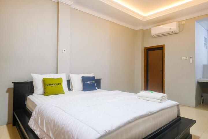 Urbanview TWH Costel near Stadion Maguwoharjo Yogyakarta