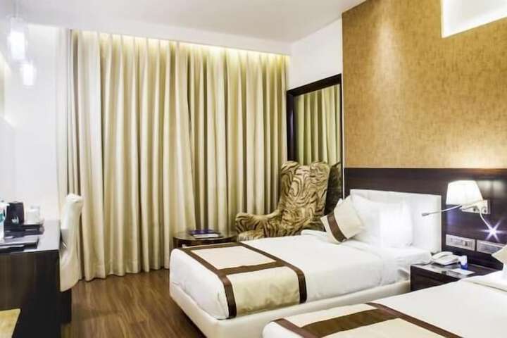 Room 15 of 39