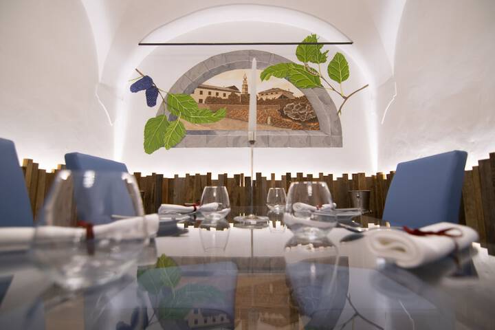 Dining 50 of 58