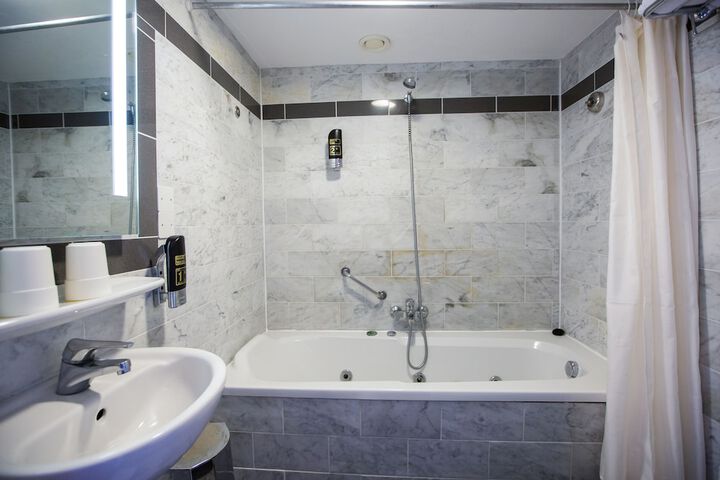 Bath Photo