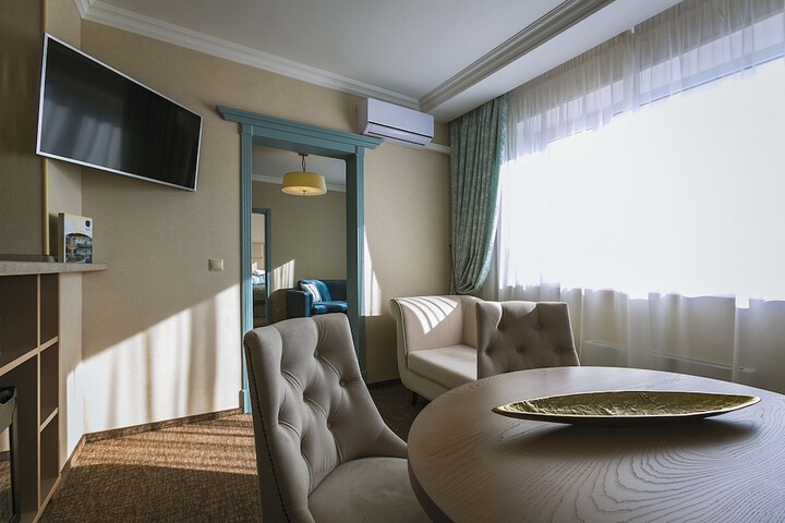 Room 26 of 120