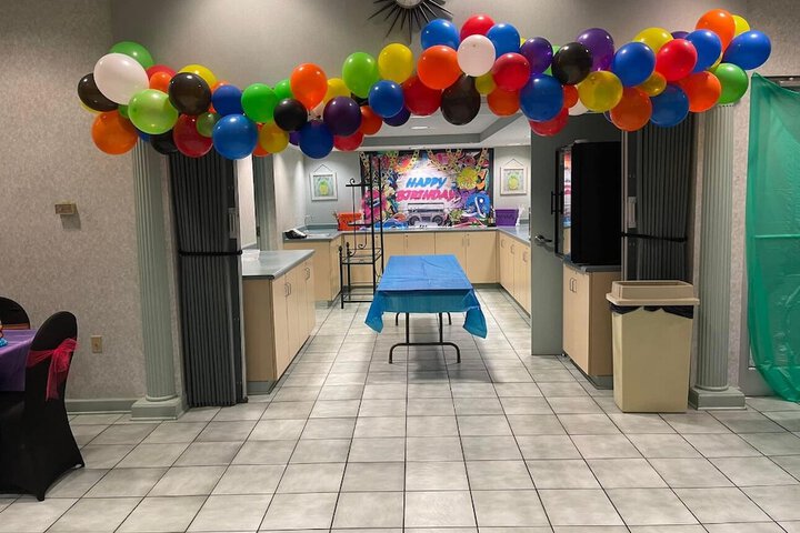 Ballroom/Hall 37 of 45