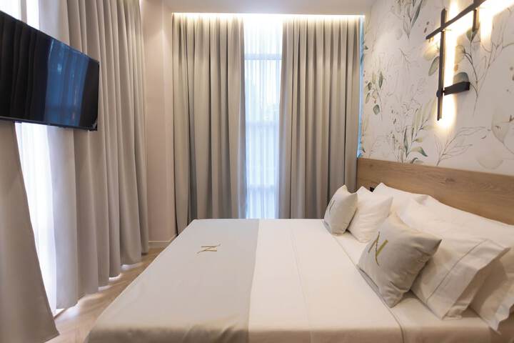 Room 52 of 249