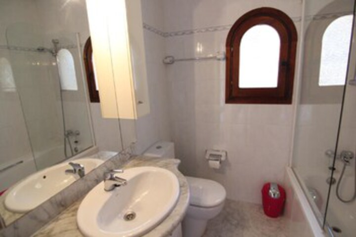 Room 3 of 47