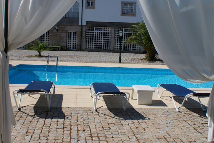 Hotel with Pool