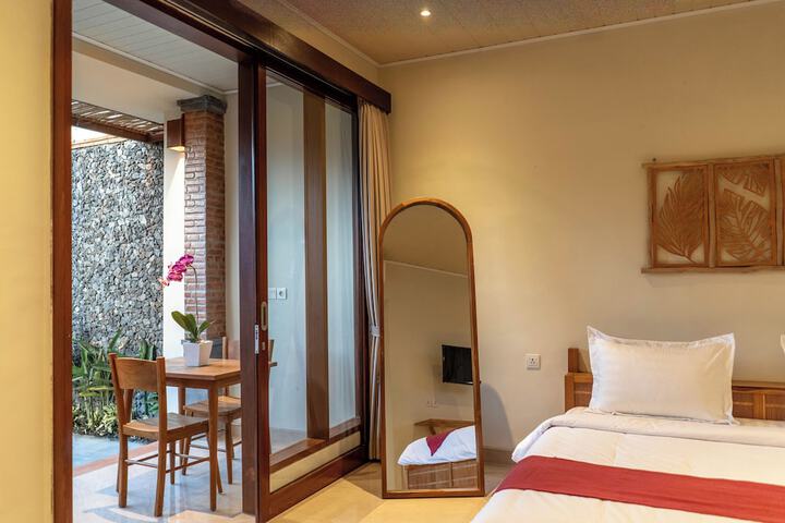 Room 10 of 41