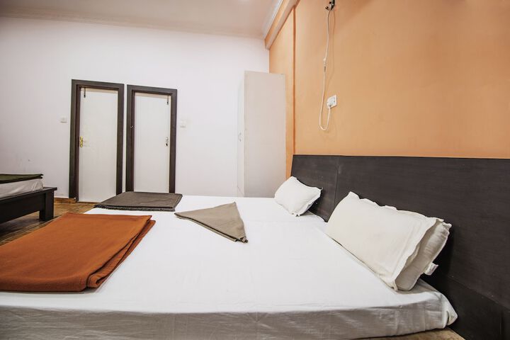 Room 6 of 21