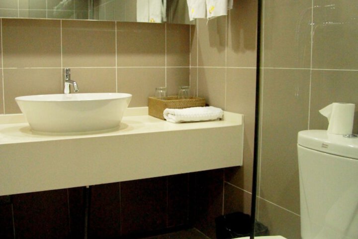 Clean Restrooms
