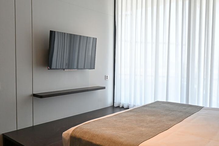Room 10 of 44