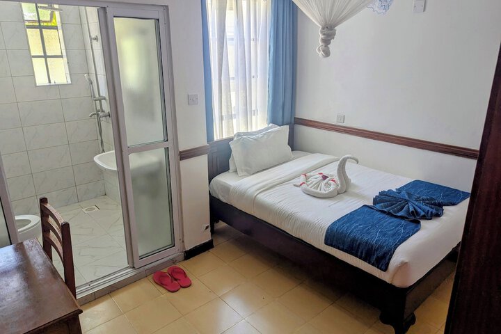 Room 12 of 31