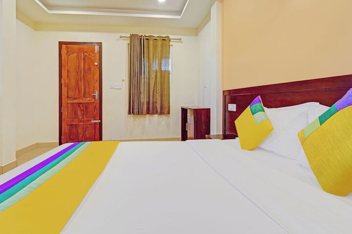 Room 4 of 20
