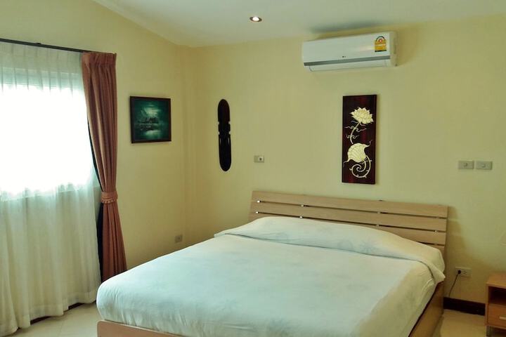 Room 9 of 60