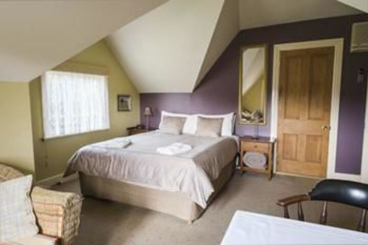 Room 17 of 29