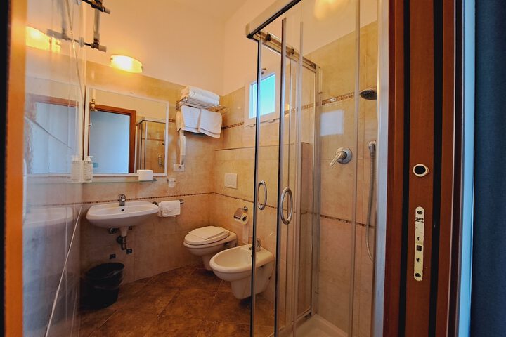 Room 58 of 139