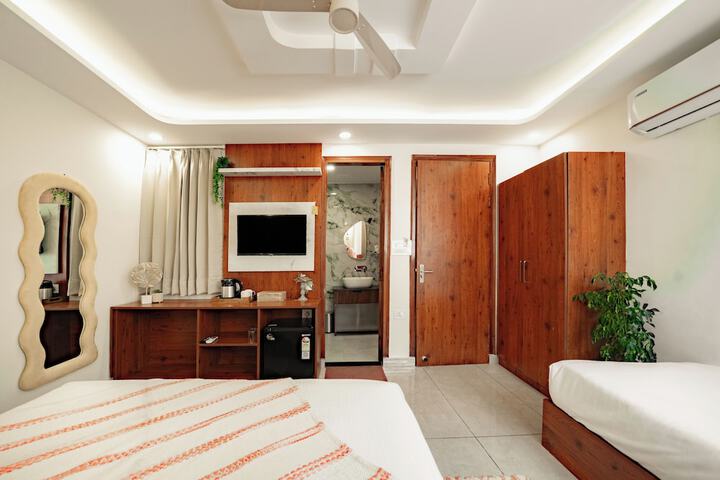 Room 14 of 35