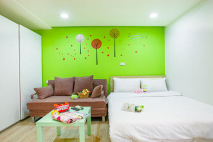 Room 8 of 29