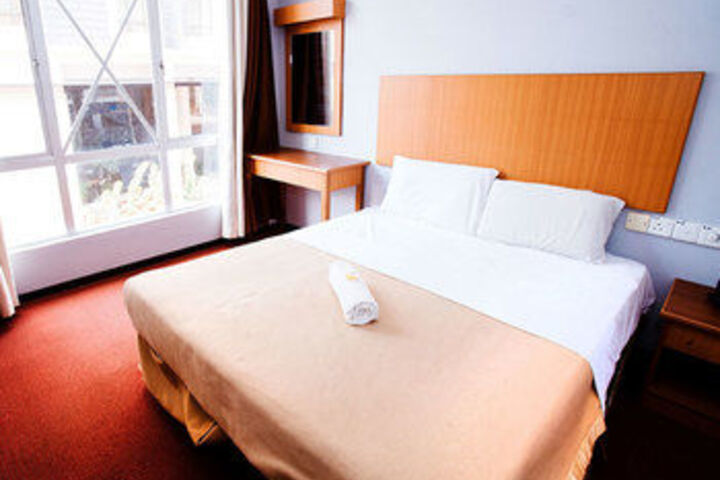 Room 10 of 43