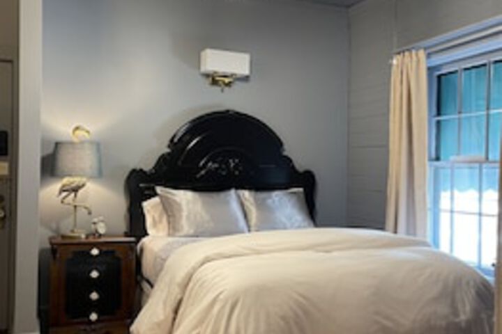 Room 25 of 117