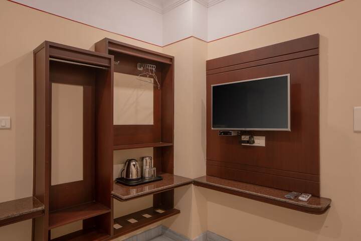 Room 37 of 51