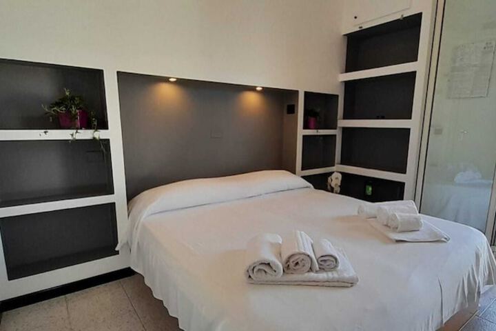 Room 22 of 61