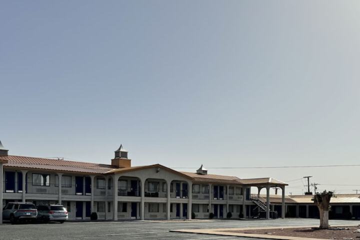 Property Grounds 31 of 33