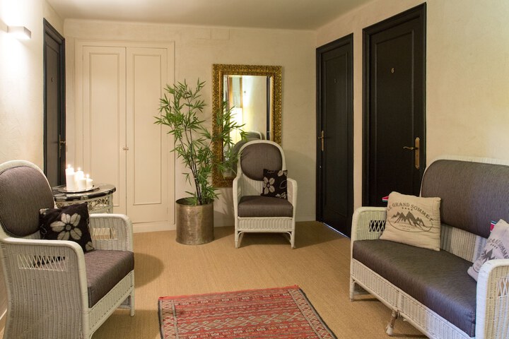 Hotel Interior 2 of 71