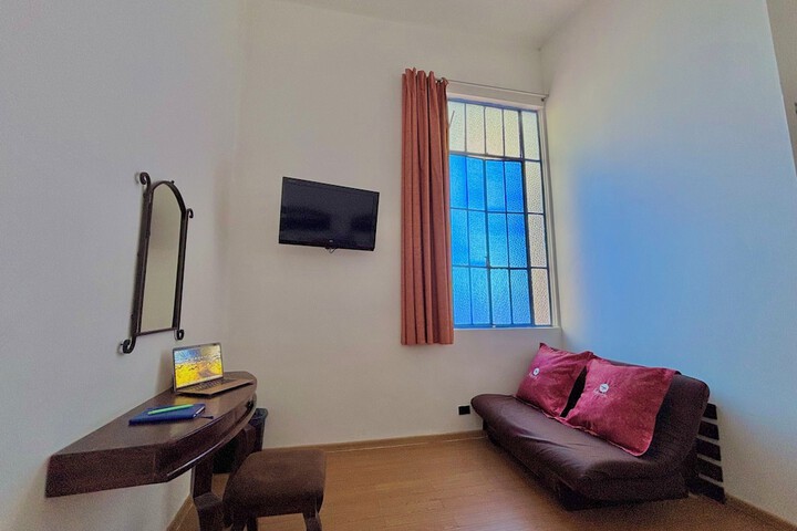 Room 18 of 47