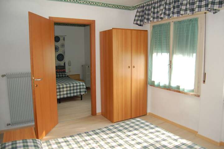Room 7 of 22