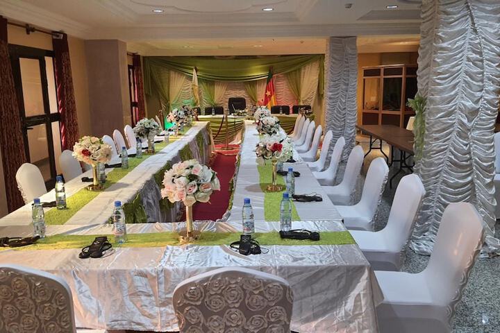 Ballroom/Hall 31 of 38