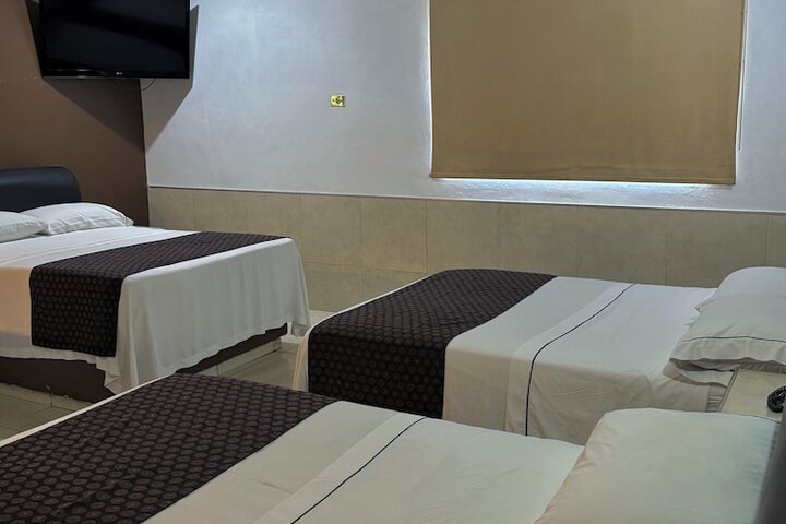 Room 19 of 87