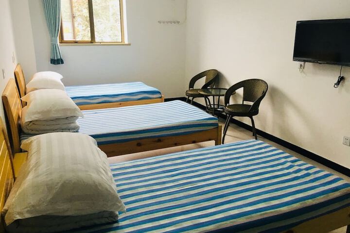 Room 8 of 15