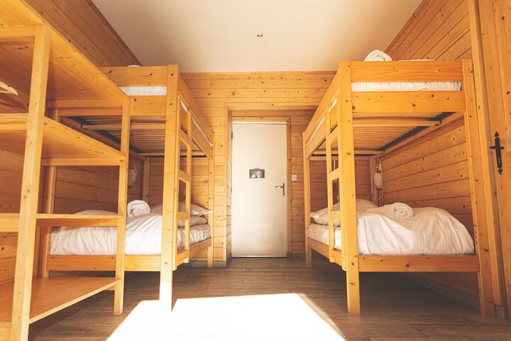 Room 6 of 38
