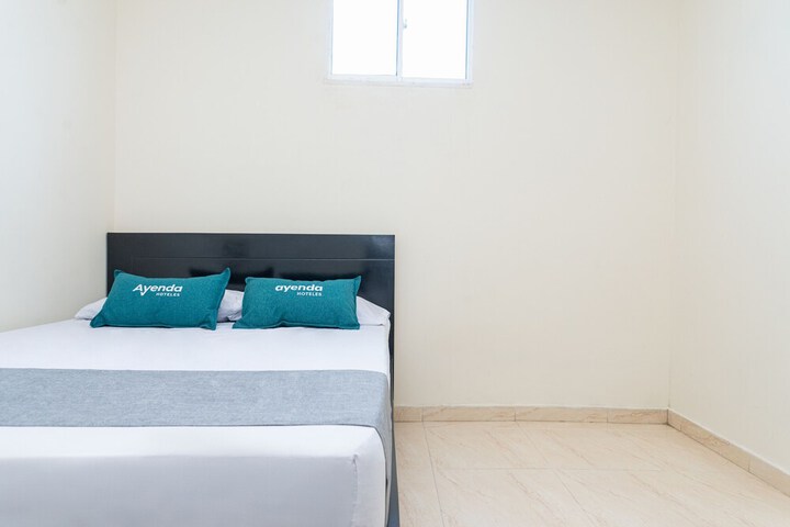 Room 12 of 26