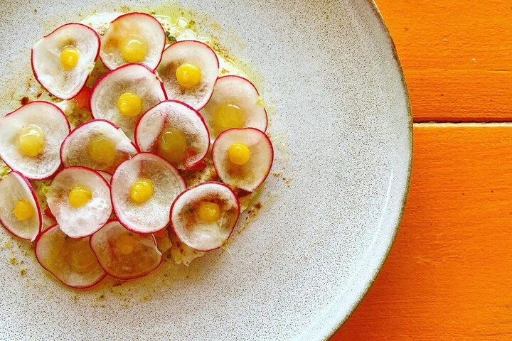 Dining 40 of 59
