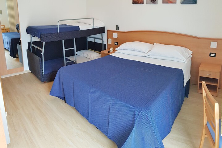 Room 20 of 73