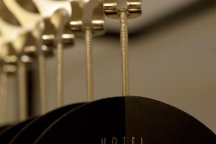 Room 31 of 63