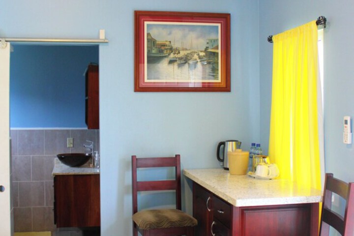 Room 18 of 84