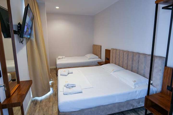 Room 15 of 72