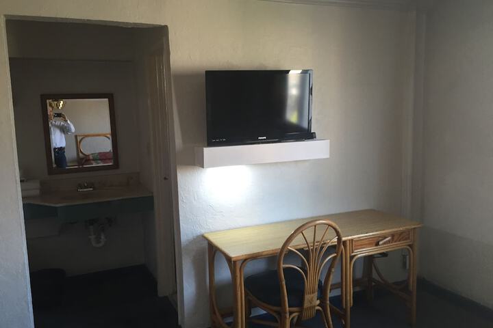 Executive Double Bed (8 of 12)