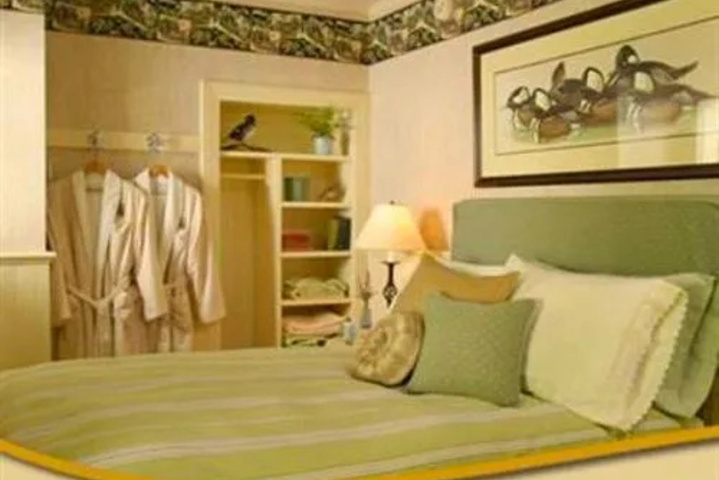 Room 3 of 14