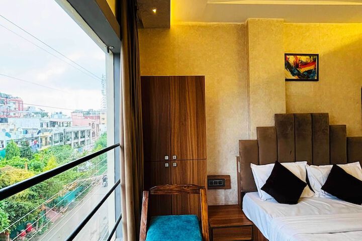 Room 35 of 50