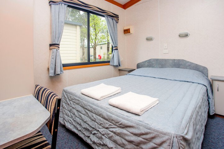 Room 8 of 36