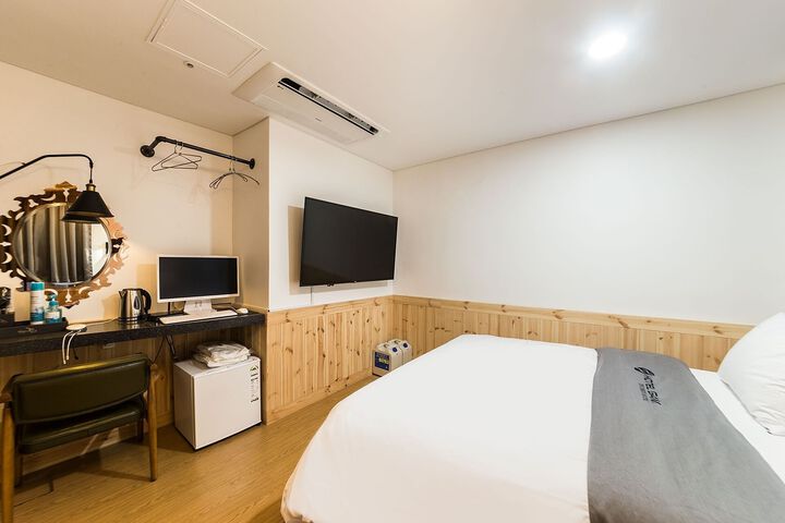 Room 148 of 165