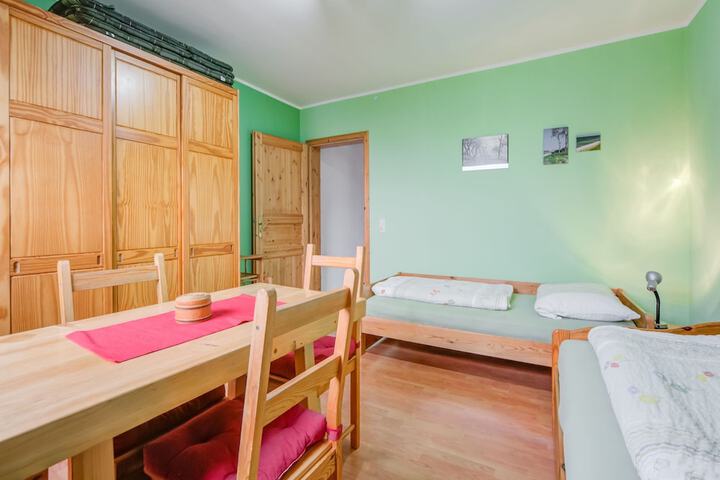 Room 7 of 40