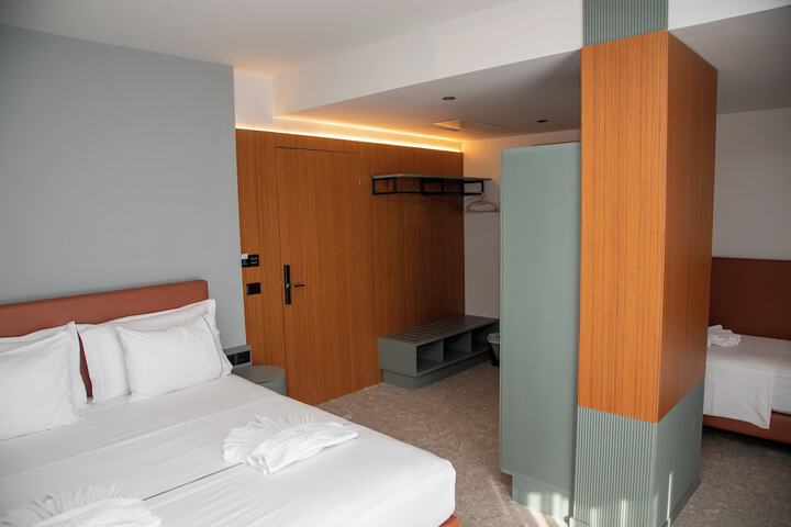 Room 59 of 207